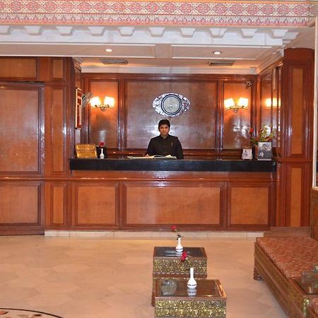 Hotel Grand Sartaj Nova Deli Exterior foto