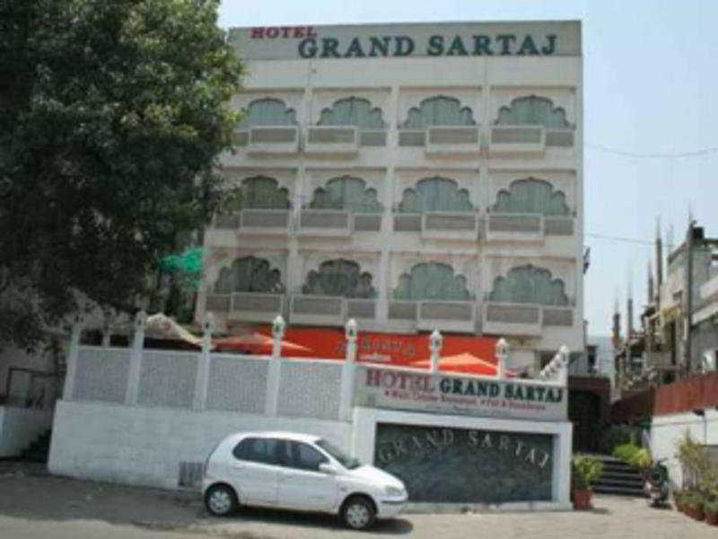 Hotel Grand Sartaj Nova Deli Exterior foto