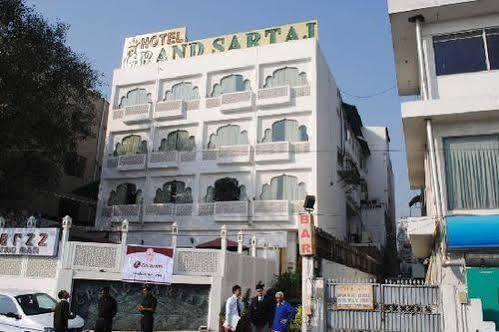 Hotel Grand Sartaj Nova Deli Exterior foto