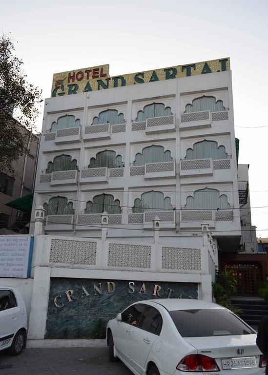 Hotel Grand Sartaj Nova Deli Exterior foto
